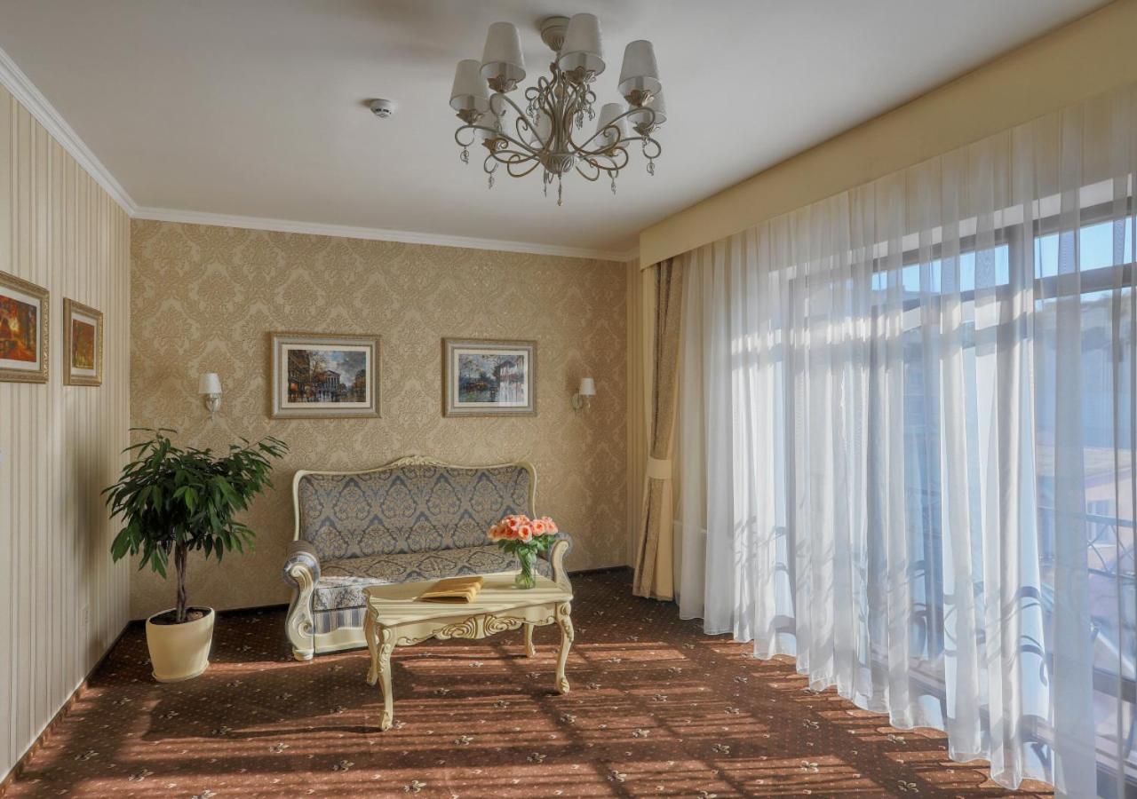 Fenix Town Hotel Vinița Exterior foto